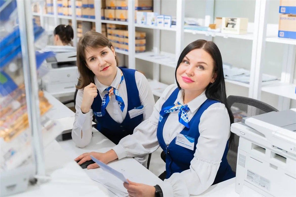 В преддверии сезона распродаж Почта России напоминает жителям Кировской области об удобных сервисах получения и отправки посылок.