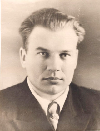 Исаков Геннадий Алексеевич.
